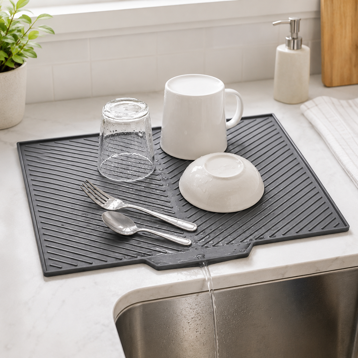 Self-Draining Silicone Dish Drying Mat