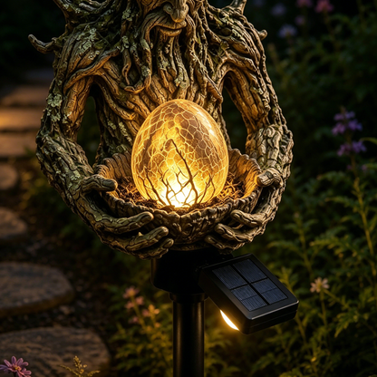 Tree Spirit Solar Garden Light – Magical Glow 🌳✨
